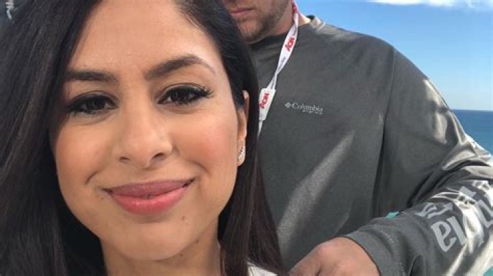 Seema Mody CNBC, Husband, Age, Bio, Boyfriend, Married, Bikini