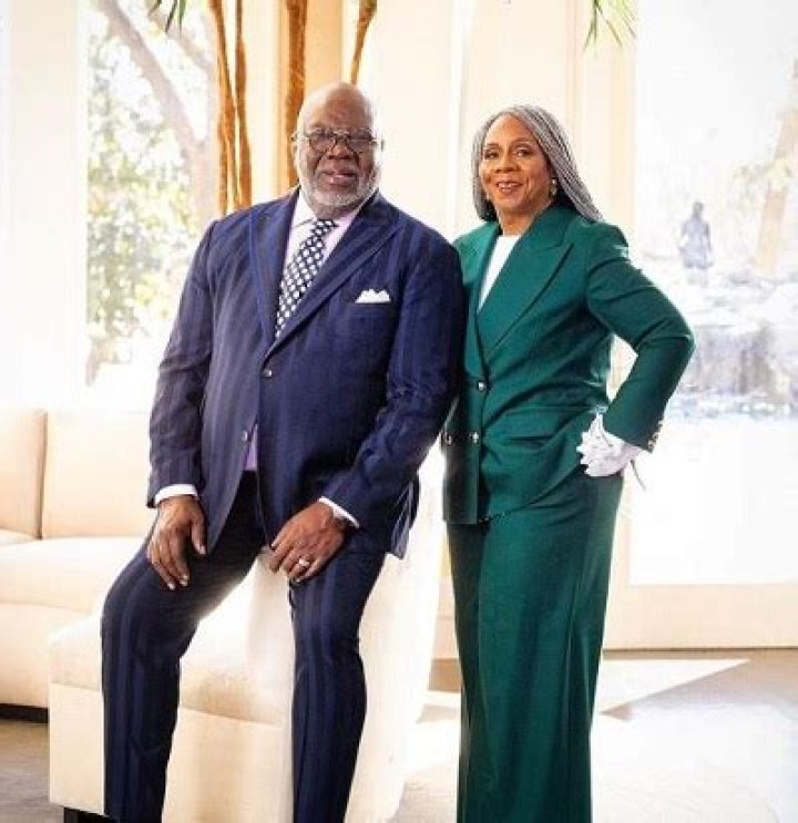 Serita Jakes Age, Marriage, Twins, Weight Loss, Illness (Wiki)