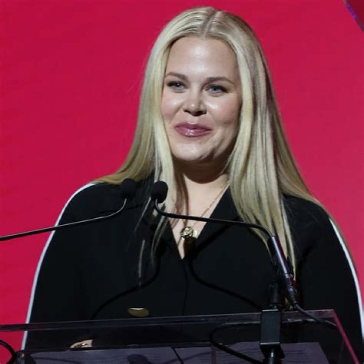 Shannon Abloh Net Worth, Biography, Wiki, Age, Parents, Family, photos or more