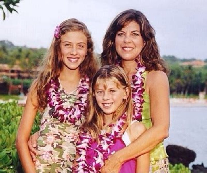 Shelley Garcia Age: 10 Facts On Perry Mattfeld Mother