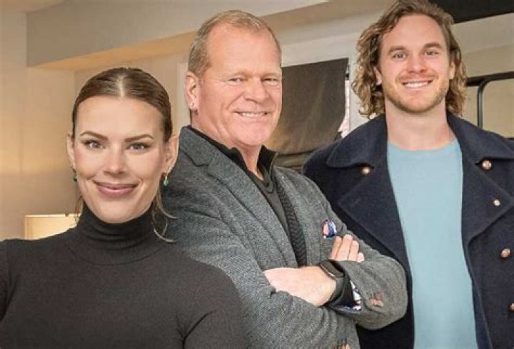 Sherry Holmes Bio, Age, Family, Husband, Kids, HGVT, CTV, Net worth