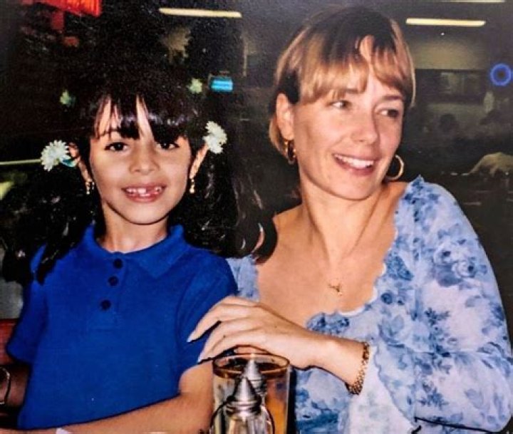 Sinuhe Estrabao Height, Weight, Net Worth, Age, Birthday, Wikipedia, Who, Instagram, Biography