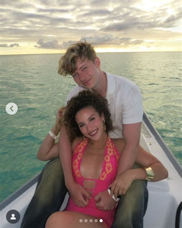 Sofie Dossi Parents Abir Dossi And Mike Dossi: Are They Still Married?