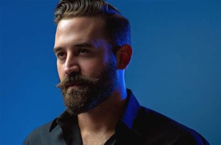Steven Labrie Height, Weight, Net Worth, Age, Birthday, Wikipedia, Who, Nationality, Biography