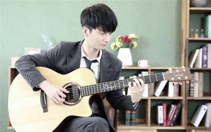 Sungha Jung – Net Worth, Age, Wikipedia, Biography, Height, Family