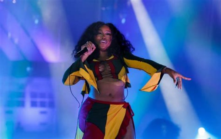
SZA Reveals Sophomore Album ‘S.O.S.’ ‘s Release Date While Serving as Musical Guest on ‘SNL’ 