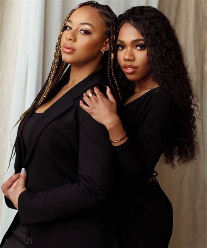 
Teala Dunn Mother Shares A Close Bond With Both Of The Sisters 