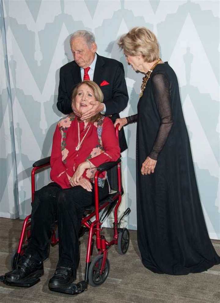 Teri Garr’s Net Worth, Age, Height, Weight, Husband, Kids, Bio-Wiki