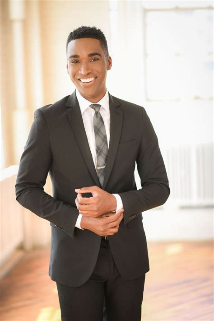 Terrence Lee Bio/Wiki, Age, Parents, Girlfriend, Leaving WEWS-TV, Fox32 and Salary