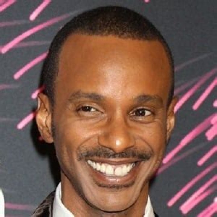 Tevin Campbell: dating, net worth, tattoos, smoking & body facts
