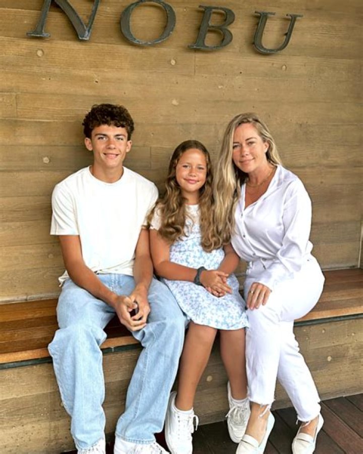 The Untold Truth Of Kendra Wilkinson’s Net Worth, Relationships and Family