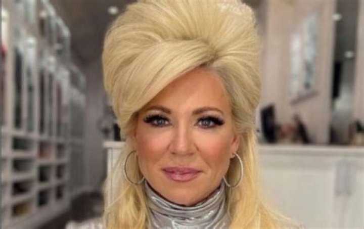 
Theresa Caputo Net Worth: This is How Much She is Actually Worth 