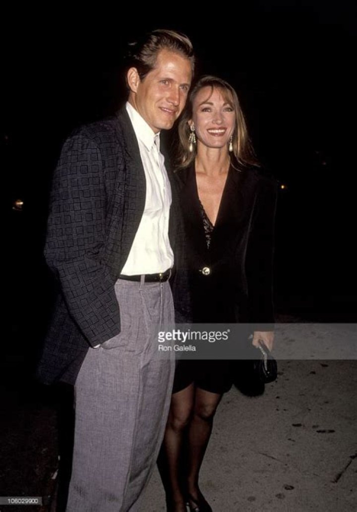 Thom Mathews Bio, Wiki, Age, Height, Wife, Kids, Movies and Net Worth