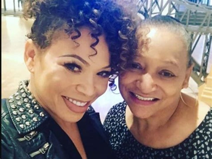 Tisha Campbell Sister Tiara Campbell: Age Gap Family And Net Worth 