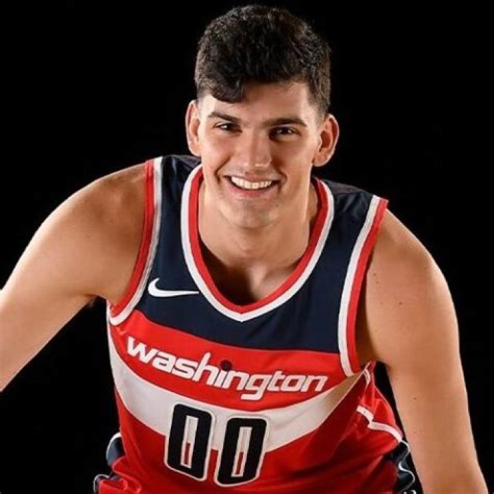 
Tristan Vukcevic Height, Weight, Net Worth, Age, Birthday, Wikipedia, Who, Nationality, Biography 
