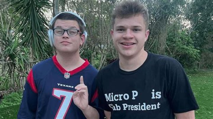 Twitch: How Old Is Sweatcicle? His Age, Wiki, Biography, Instagram, Real Name & Girlfriend