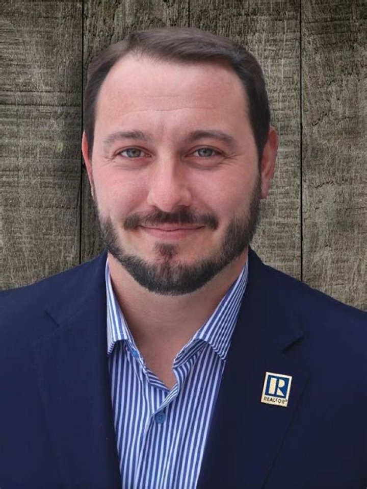 Tyler Hendrickson Net Worth, Income, Salary, Earnings, Biography