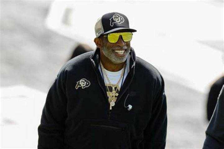 UFC | Bobby Green Father Mitchell Davis And Mother Connie Were Mostly Unavailable