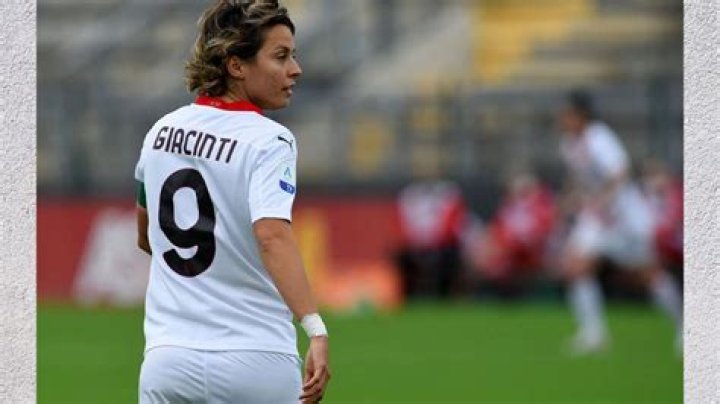 Valentina Giacinti’s biography, net worth, fact, career, awards and life story