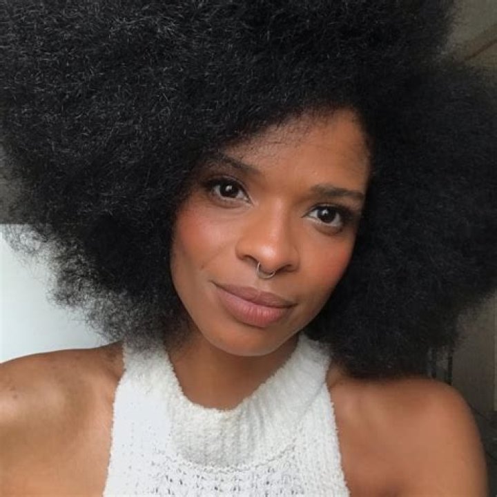 Vaneza Oliveira Boyfriend (3%) Wiki, Height, Age, Family, Parents, Instagram