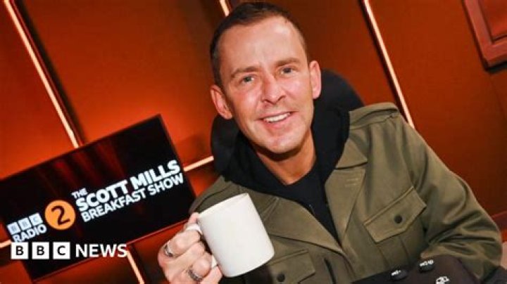 
Vicky Hawkesworth Will Replace Scott Mills As Radio 1 Presenter 