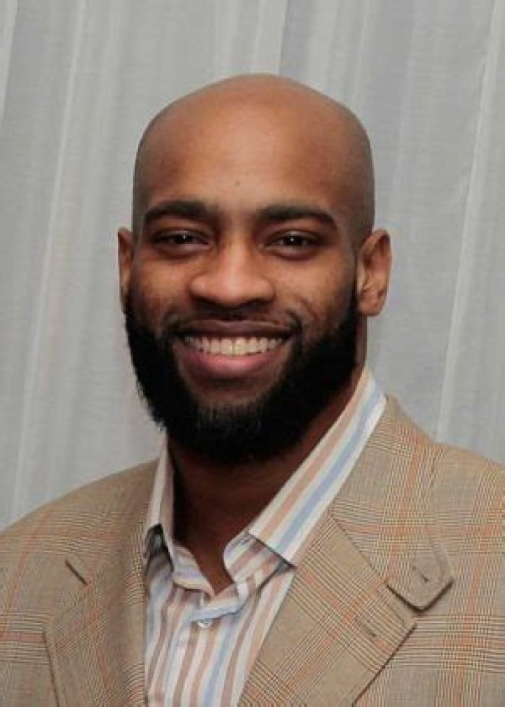 Vince Carter Height, Weight, Net Worth, Age, Birthday, Wikipedia, Who, Nationality, Biography