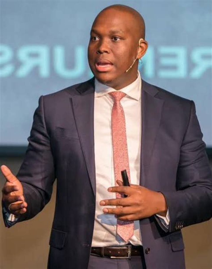 Vusi Thembekwayo Biography, Age, Education, Wife, Net Worth, Awards and Achievements