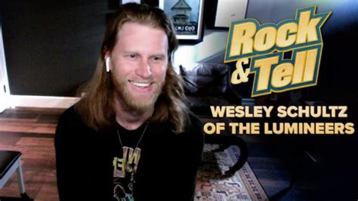 Wesley Schultz Bio, Wiki, Age, Height, Wife, Son, Family, The Lumineers, Guitar, and Net Worth.