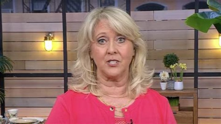 What Happened To Mary Beth Roe On QVC? Her Car Accident Update