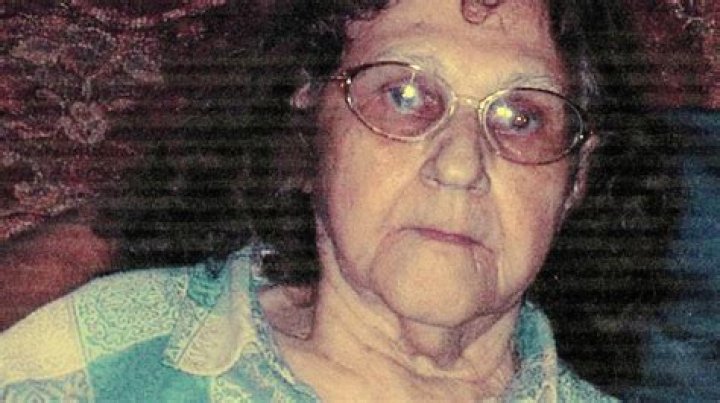 What Happened With Tyler Henry Grandma Stella? People Are Curious With His Mother’s Story Of The Family Past