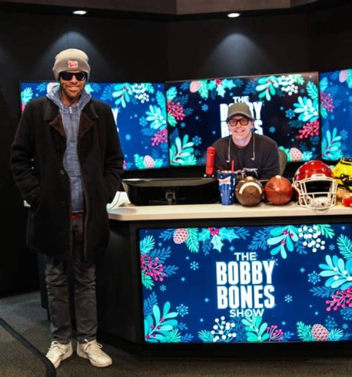 What is Bobby Bones real name? What is Amy’s last name on The Bobby Bones Show? What country singer did Bobby Bones date?