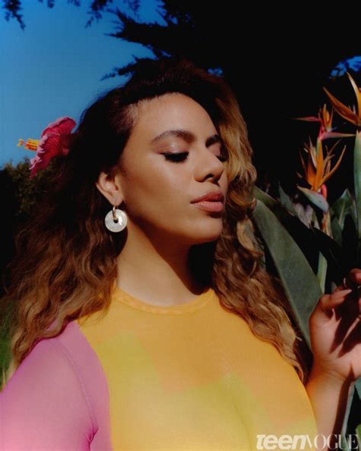 What Is Dinah Jane’s Ethnicity? Details On The Singer’s Family & Net Worth