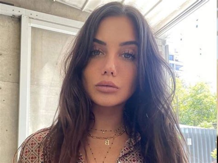 What Is The Age Of Julie Bertin? Meet Benoit Paire Girlfriend On Instagram