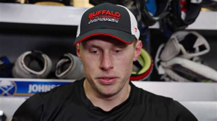 What Is Wrong With Erik Johnson Teeth? Pictures Revealed