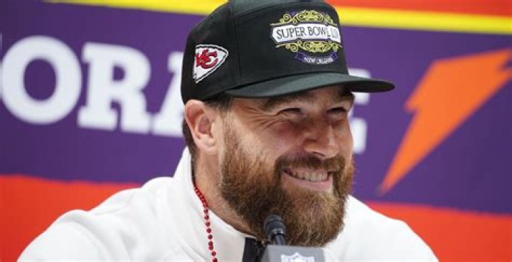 Where Does Coyote Peterson Live, Does He Have A Wife And How Much Is He Worth?