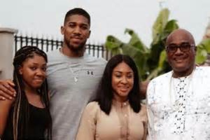 Who are Anthony Davis Parents? Anthony Davis Biography, Parents Name and More