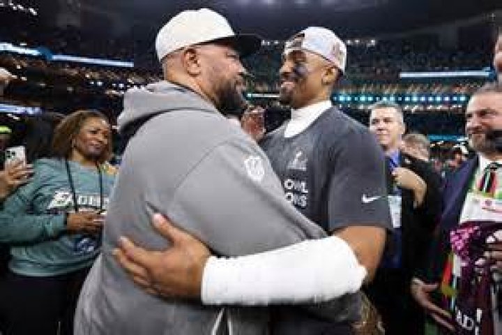 Who Are Jalen Hurts Parents? Meet Pamela Hurts & Averion Hurts