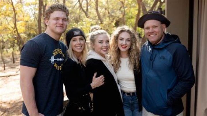 Who Are Melissa Hutchinson And Chris Hutchinson? Meet Aidan Hutchinson Mom & Dad On Instagram