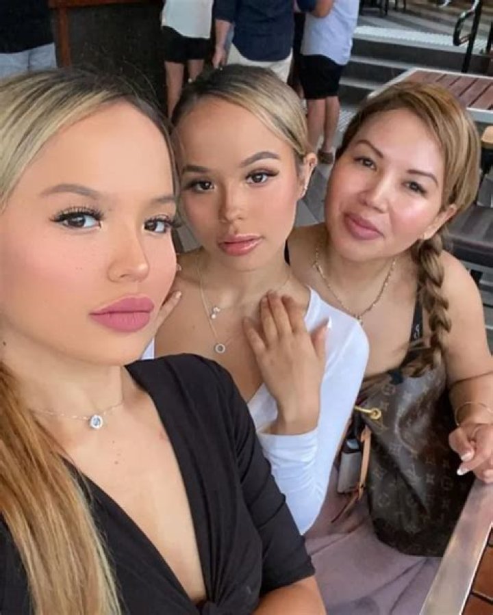 Who Are The Connell Twins Parents? Indonesian OnlyFans Stars Family Explored