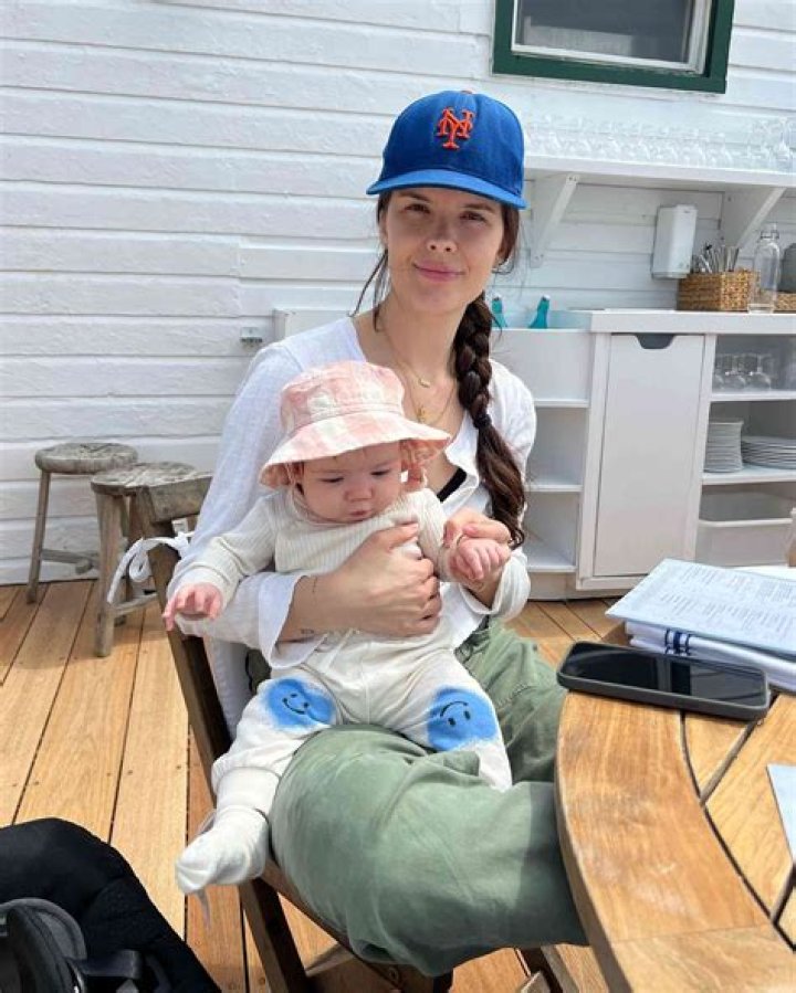 Who Is Alex Schultz? Jackelyn Shultz Husband- Meet Their Son And Daughter On Instagram