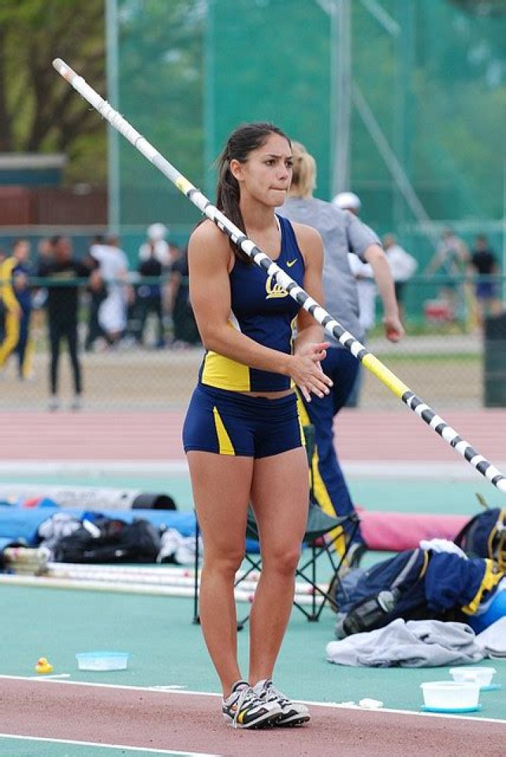 Who is Allison Stokke? See Net-worth, Quote, Awards, Fact, Wiki