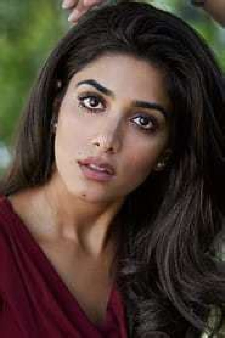 Who Is Arazou Baker From Cinderella? Know About Her Role And Instagram