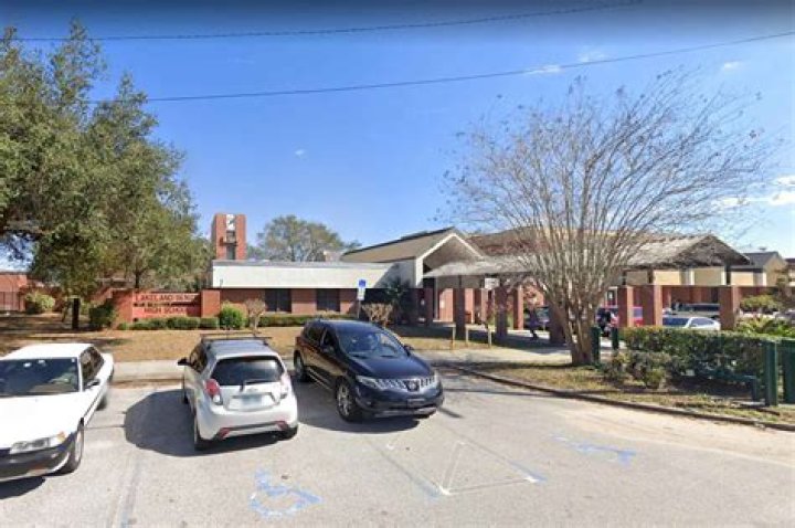 Who Is Ayanna Davis? Lakeland Teacher Arrested For Inappropriate Activity, Charges