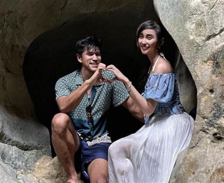 Who Is Christopher Quimbo Ex Girlfriend? Alodia Gosiengfiao Is Now Engaged – Family Business And Net Worth