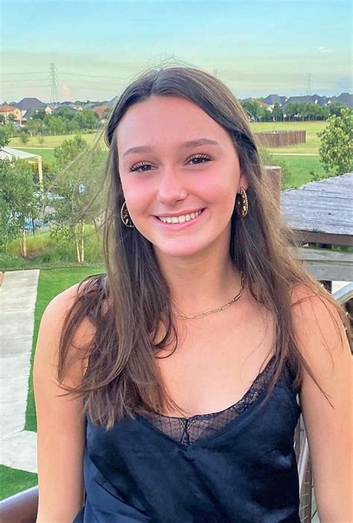 Who Is Ella Deyoung Richmond TX? Death and Obituary, Iron Cross Gymnastics Player Update