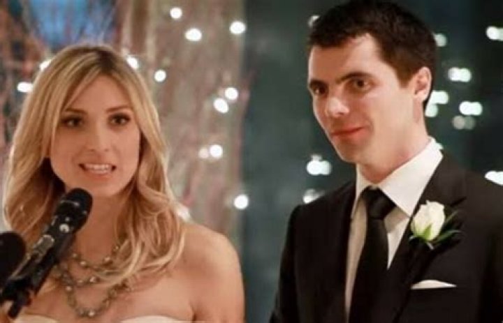 
Who Is Evanka Osmak Husband Adam Hutton? A Look Into Their Age Difference 