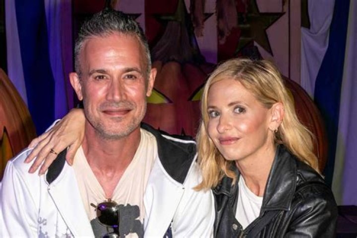Who is Freddie Prinze Jr. Wife Sarah Michelle Gellar ?