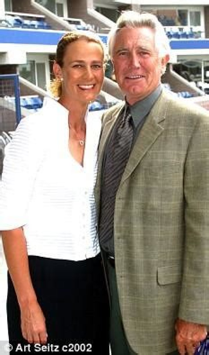 Who Is George Lazenby Girlfriend Belinda Fingleton And What Happened To Her?