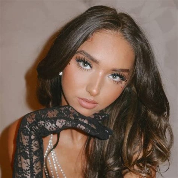 Who Is iamjordi On Tiktok? Her Age and Boyfriend Revealed