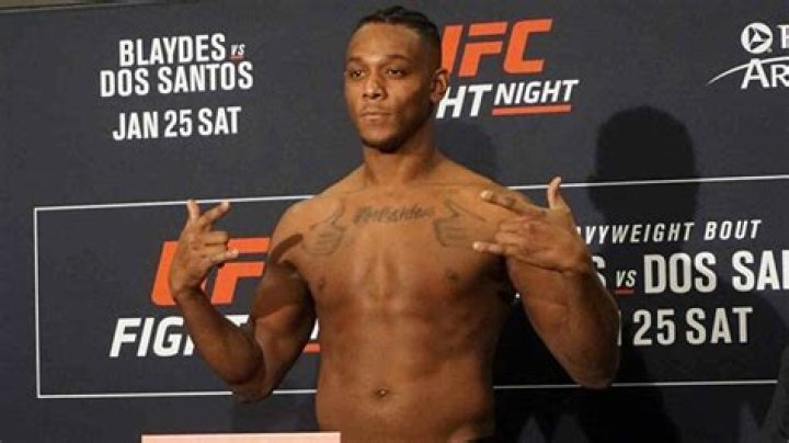 Who Is Jamahal Hill Wife-Is The MMA Fighter Married?